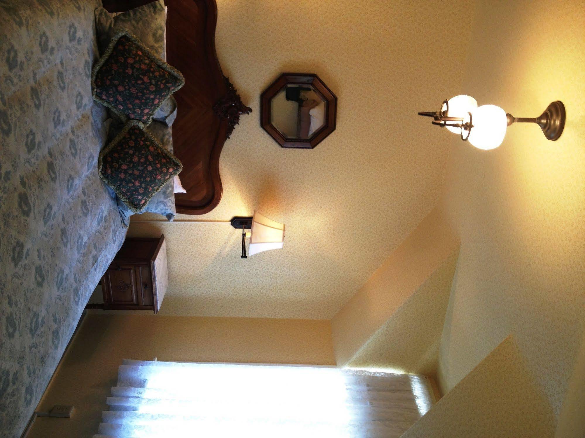 Gosby House Inn, A Four Sisters Inn Pacific Grove Exterior foto